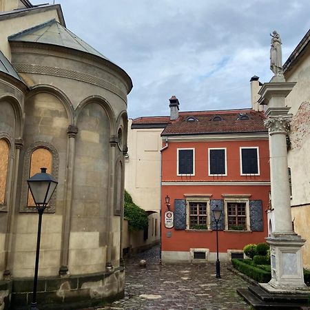 Apartments Of Lesya Ukrainka St. 25 Lviv Buitenkant foto