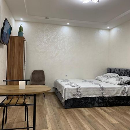 Apartments Of Lesya Ukrainka St. 25 Lviv Buitenkant foto